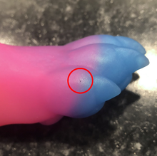 Charger l'image dans la galerie, Petite Patte Squishy - Douce Fermeté