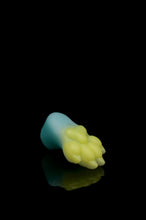 Charger l'image dans la galerie, Petite Patte Squishy - Douce Fermeté