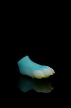 Charger l'image dans la galerie, Petite Patte Squishy - Douce Fermeté